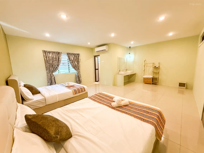 Others 3, Ipoh Indoor Pool House | BBQ • Mahjong | 16 people, Kinta
