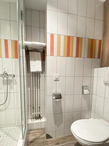 Bathroom 5, Boutiquehotel Thessoni Classic Zurich, Dielsdorf