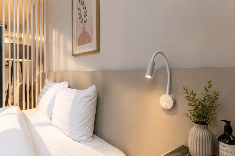 Bedroom 5, Lancaster Le Thanh Ton Apartments by Emily in Town, District 1