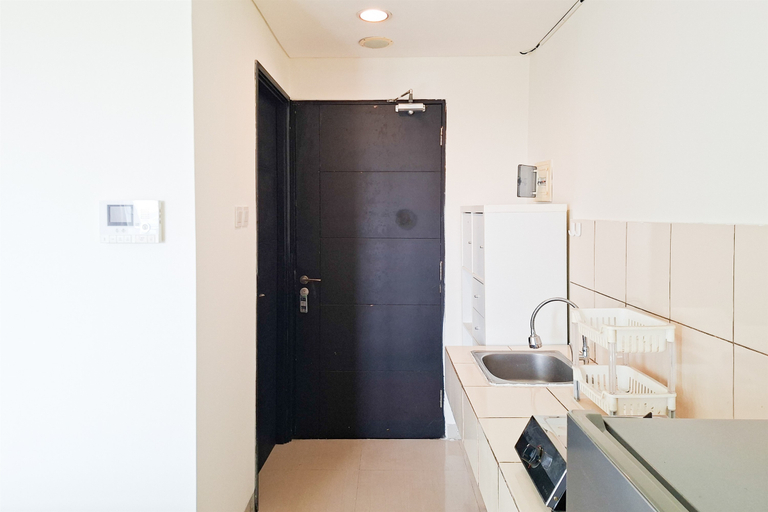 Others 5, Warm and Restful Studio Room at Apartment Paramount Skyline By Travelio, Tangerang