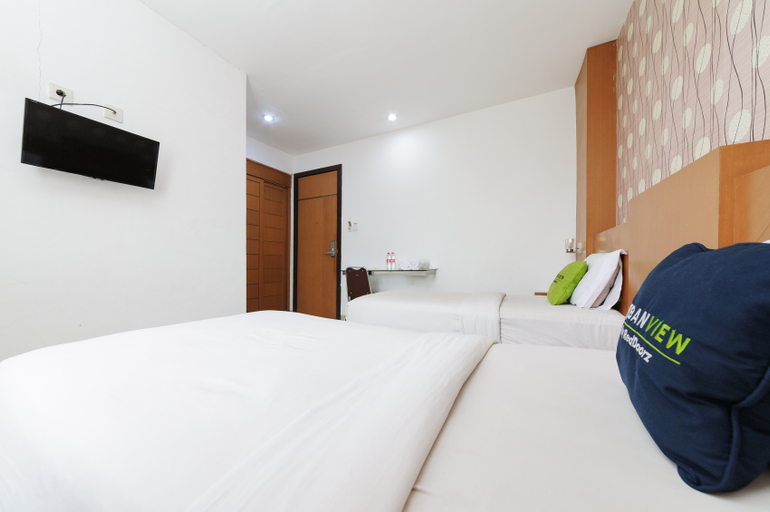 Bedroom 3, Urbanview Hotel Cosmo Jambi, Jambi
