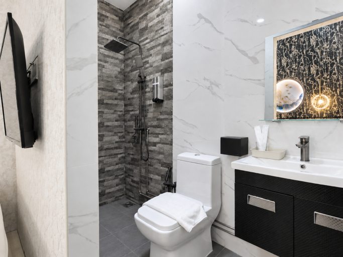Bathroom 4, Kam Leng Hotel, Singapore
