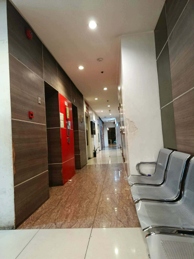 Others 4, Deca Luxe Stay, Mandaluyong