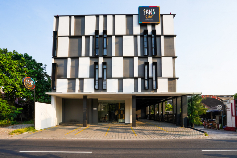 Exterior & Views 2, Sans Vibes Hotel Damai Yogyakarta, Sleman