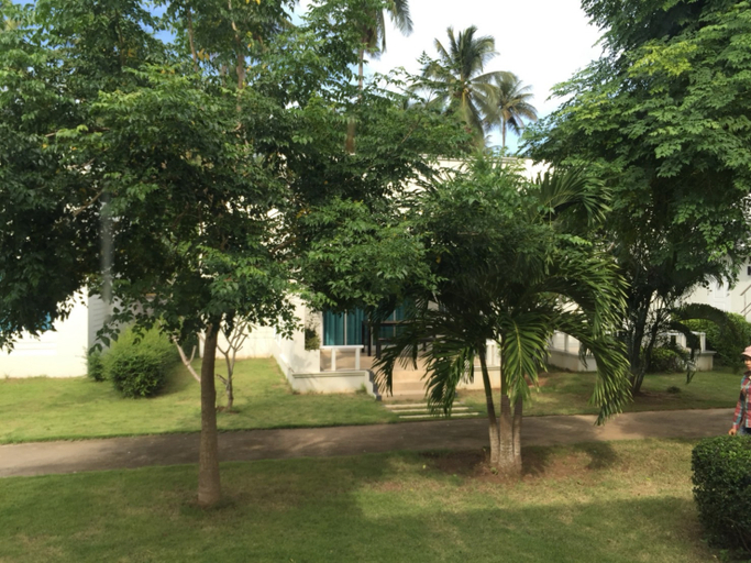 Garden 5, Seamount Ban Krut, Bang Saphan
