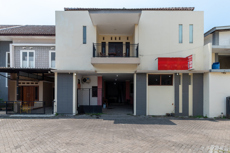 Others 5, RedDoorz near Plaza Araya Malang, Malang