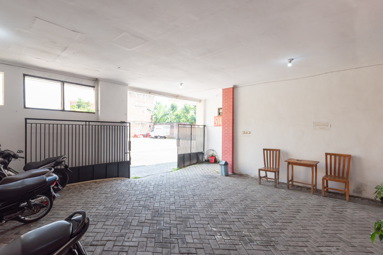 Others 4, RedDoorz near Plaza Araya Malang, Malang