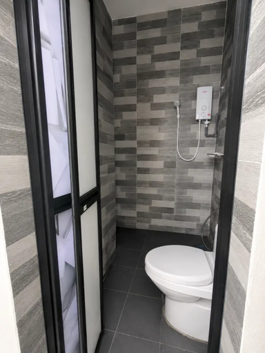 Bathroom 5, SRG Indira Hotel, Johor Bahru