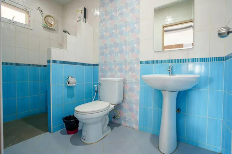 Bathroom 3, Kebtawan Resort, Muang Chon Buri