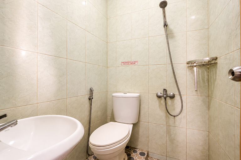 Bathroom 5, Kampung Abdi Resort Syariah Mitra RedDoorz, Bogor