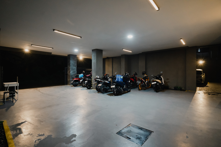 Others 5, Aka Exclusive, Sleman
