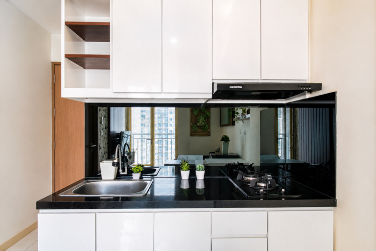Others 4, Contemporary Chic 2BR at Apartment Podomoro Golf View By Travelio, Bogor