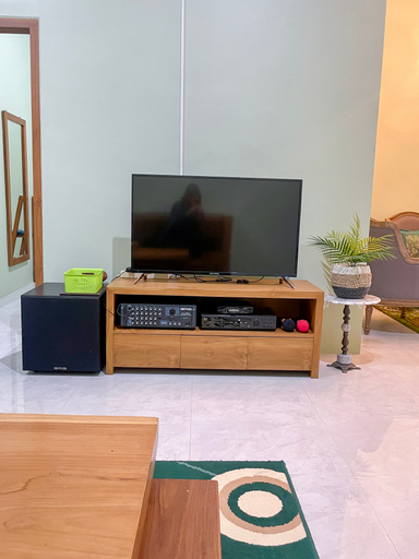 Facility 2, Selaras 2BR Tropical Villa with Private Karaoke, Banyuwangi