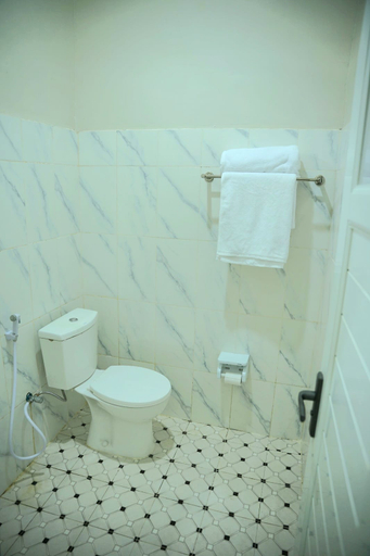 Bathroom 2, Sun Komodo Homestay, Manggarai Barat