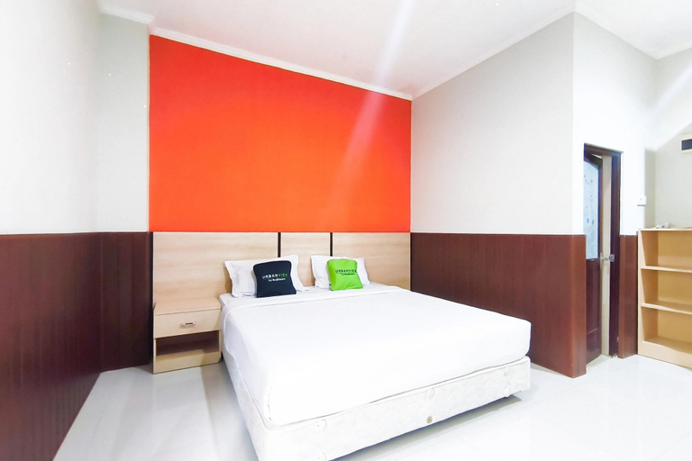 Bedroom 4, Urbanview Hotel Mutiara Mataram Lombok, Lombok