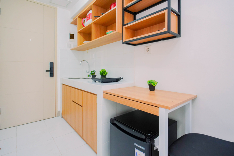 Others 2, Simply and Minimalist Studio at Apartment Tokyo Riverside By Travelio, Tangerang