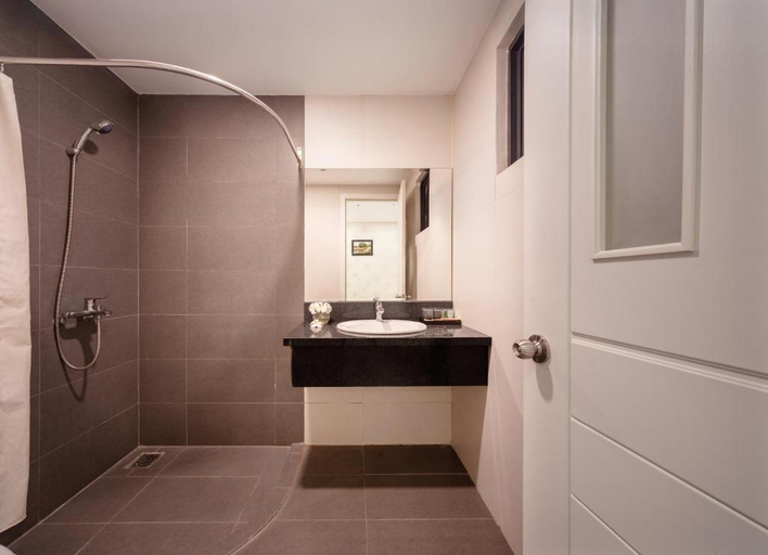 Bathroom 4, Sophia Central Nha Trang Hotel by HT, Nha Trang