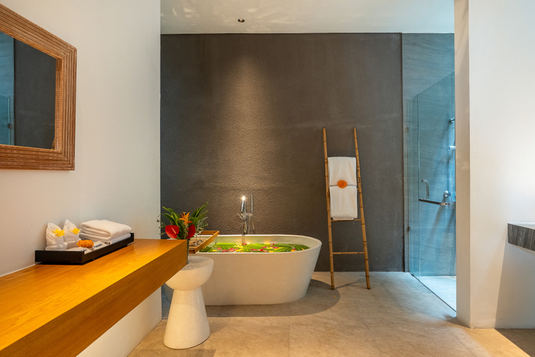 Bathroom 4, Silk Umalas by Nagisa Bali, Badung