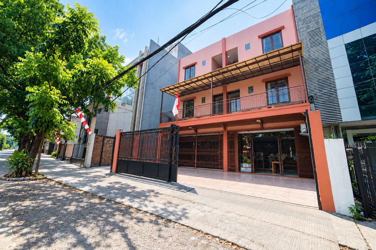 Exterior 4, Rehat at Zeva Guest House, Bandung