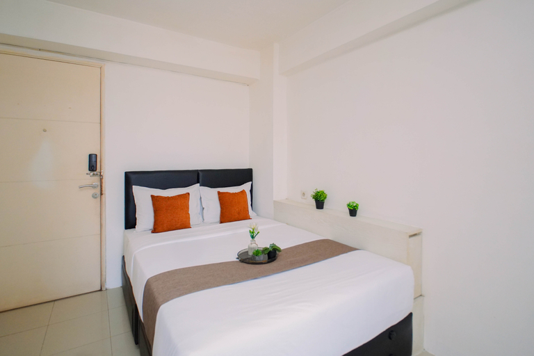 Bedroom 2, Comfortable and Minimalist Studio at Apartment Bassura City By Travelio, Jakarta Timur