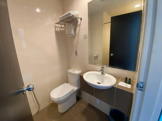 Bathroom 4, Royale Bintang Janda Baik, Bentong