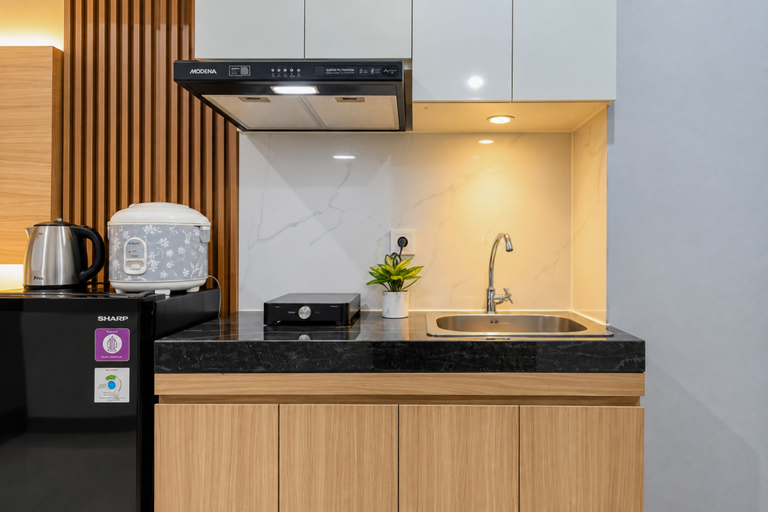 Others 4, Simple Studio Room at Apartment The Trans Icon Surabaya By Travelio, Surabaya