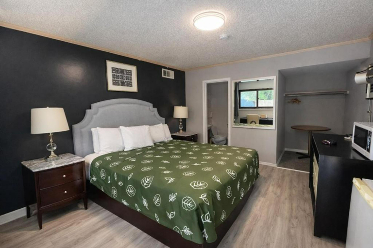 Others 3, MOTEL EDGEBROOK CHICAGO NORTH SHORE  BY OYO, Cook