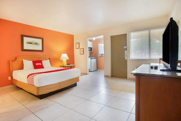 Others 3, OYO Waterfront Hotel- Cape Coral/Fort Myers, FL, Lee