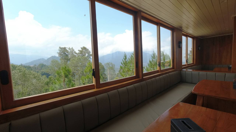 Restaurant 3, Batara White House, Tana Toraja