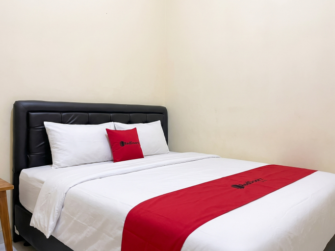 Bedroom 3, RedDoorz Syariah @ Emas 23 Blimbing Malang, Malang