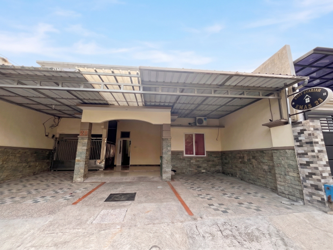 Exterior 4, RedDoorz Syariah @ Emas 23 Blimbing Malang, Malang