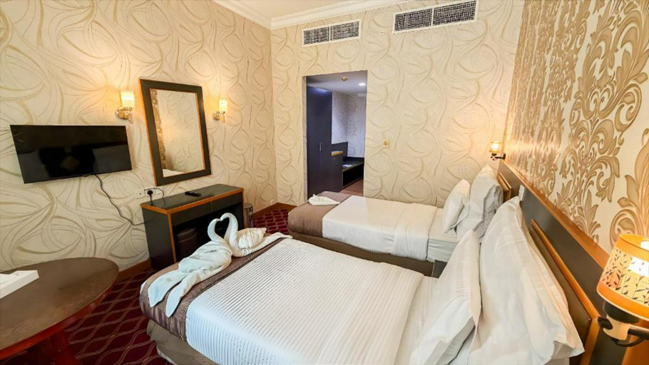 Bedroom 5, Palette Elite Jonrad Hotel, Dubai