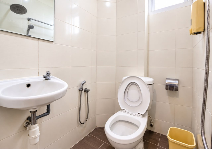 Bathroom 5, JQ Station Eight Inn, Kinta