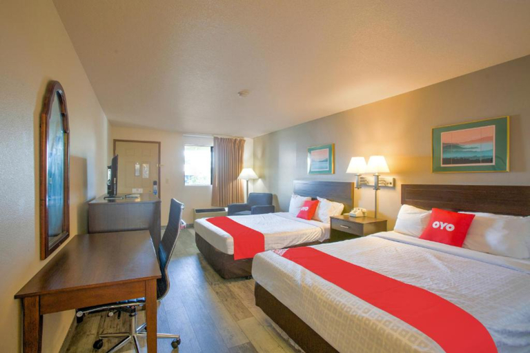 Bedroom 4, OYO Woodland Hotel and Suites, Cowlitz