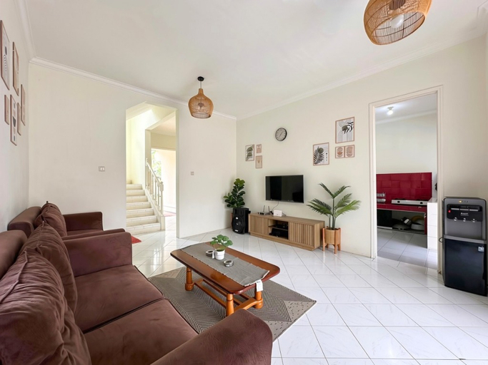 Others 4, Villa Yumna 2 Puncak 4BR with Billiard & Private Pool, Cianjur