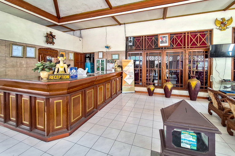 Lobby 5, RedDoorz @ Hotel Puri Merbabu Asri Boyolali, Boyolali