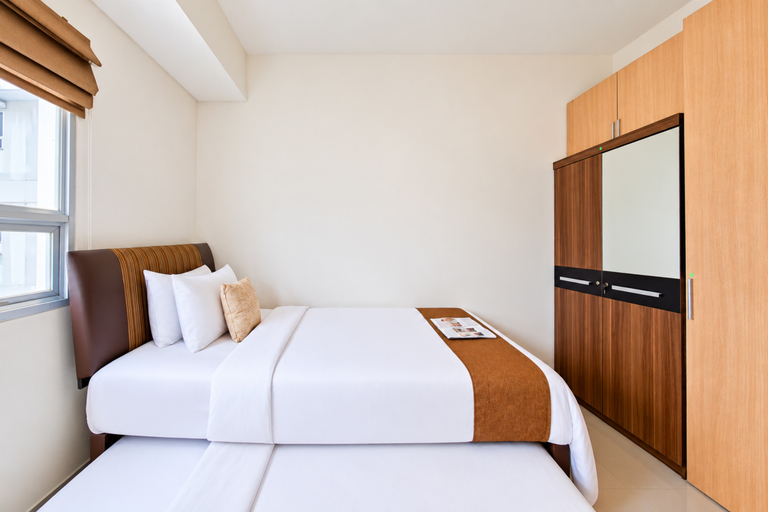 Bedroom 3, Modern and Comfy 1BR at Apartment Paramount Skyline By Travelio, Tangerang