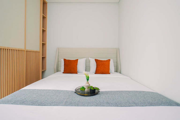 Bedroom 2, Enjoy Living in 1BR at Apartment Gold Coast By Travelio, Jakarta Utara