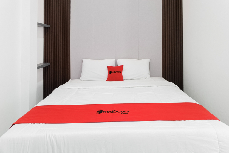 Bedroom 4, RedDoorz Plus @ RS Airan Raya Lampung, South Lampung