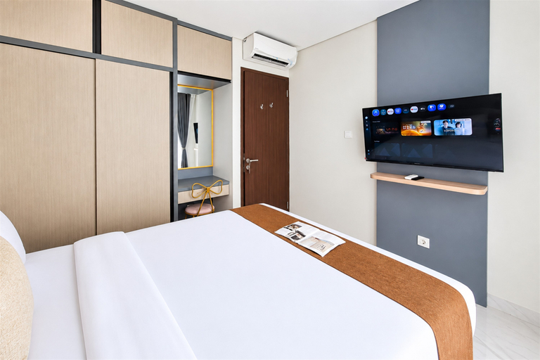 Bedroom 4, Scenic and Homey 2BR at Apartment Transpark Bintaro By Travelio, South Tangerang