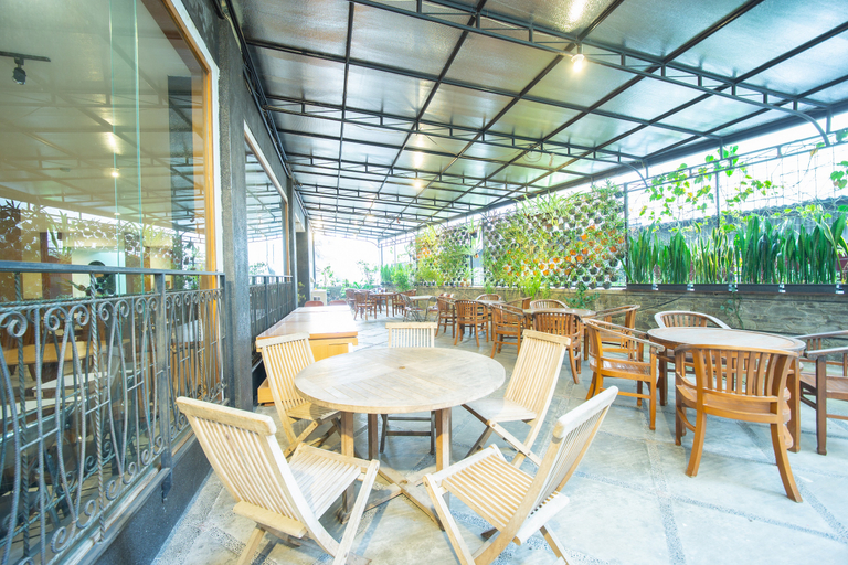 Food & Drinks 5, Rehat at Hotel Alam Permai, Bandung