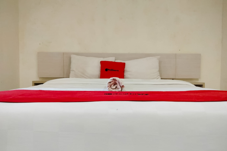 Bedroom 5, RedDoorz @ Dkanaka Manado, Manado