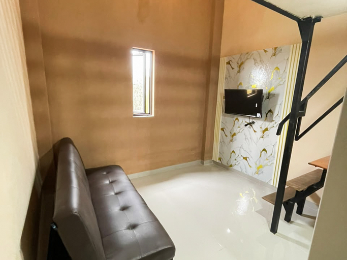 Bedroom 4, Urbanview Hotel Aesthetic Batam, Batam