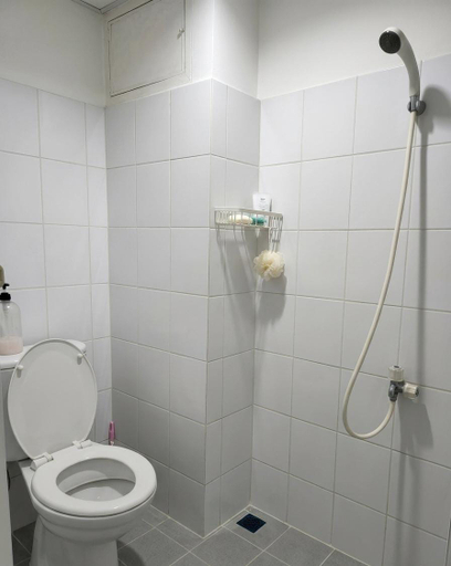 Bathroom, Apartemen Gunung Putri Square Studio City View, Bogor