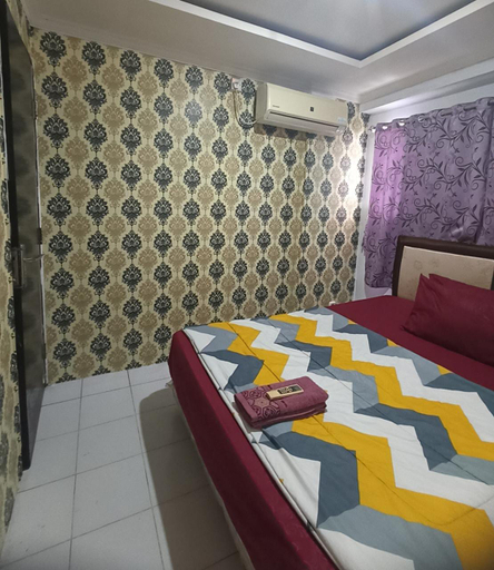 Bedroom, The Roomos Hotel Apartemen, East Jakarta