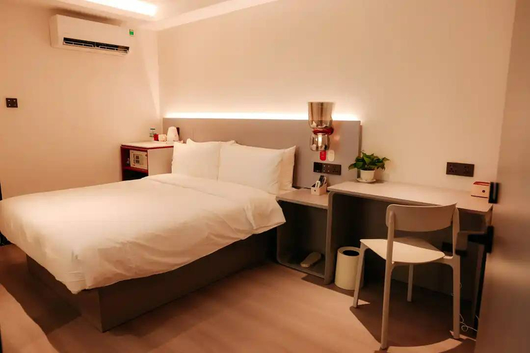 Bedroom 3, SHANKEE Hotel Bui Thi Xuan, District 1