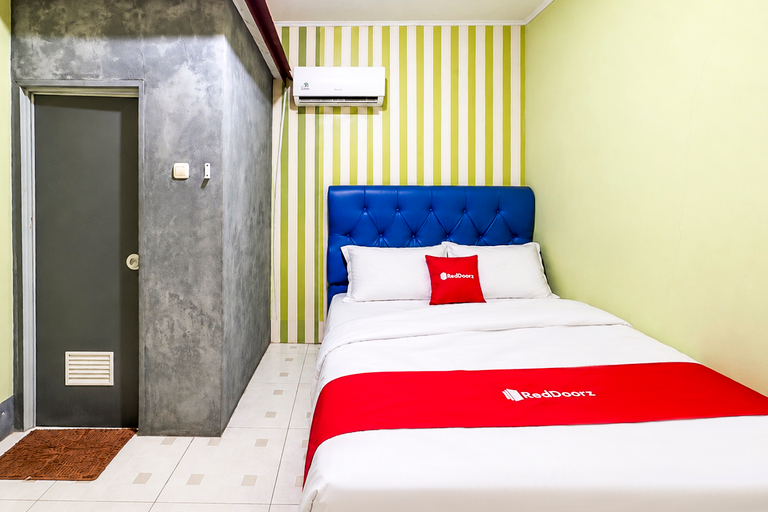 Bedroom 5, RedDoorz @ Samudra Habibi Ciletuh, Sukabumi
