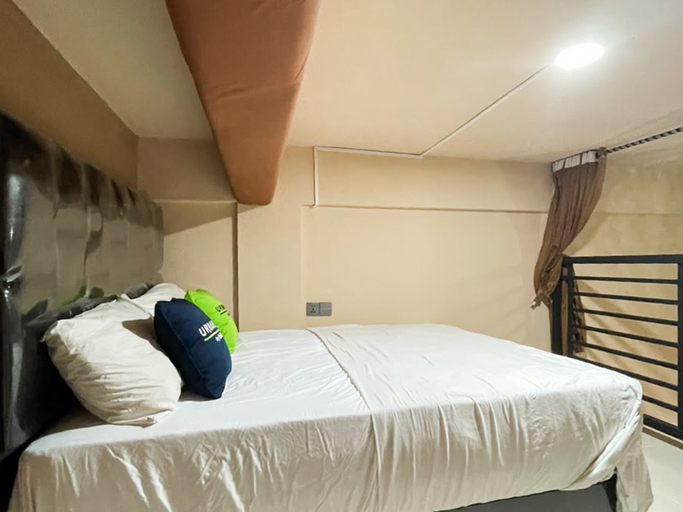 Bedroom 5, Urbanview Hotel Aesthetic Batam, Batam