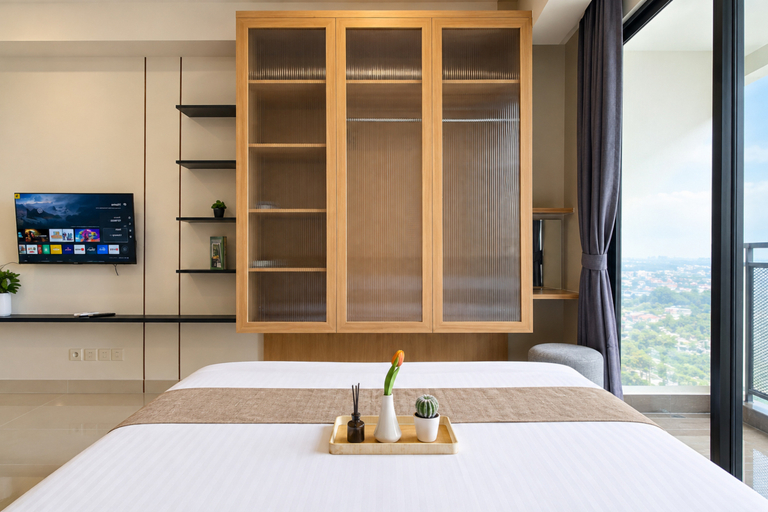 Bedroom 4, Elegant Studio with Sky View at Apartment Saffron Noble By Travelio, Bogor