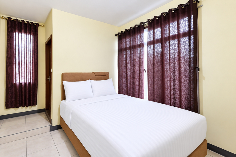 Bedroom 1, Harwin Homestay Batu RedPartner, Malang